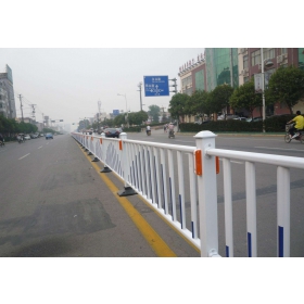 朝阳市市政道路护栏工程